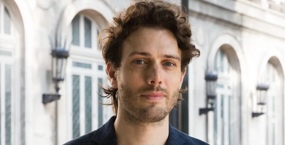 Headshot of Jellert Gaublomme, PhD photographed by Tim Lee
