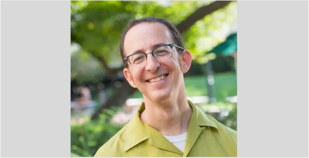 Headshot of Andrew Blumberg