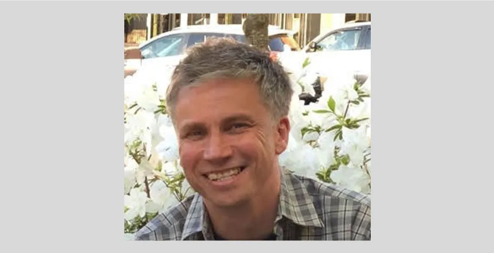 Headshot of Andrew Yates
