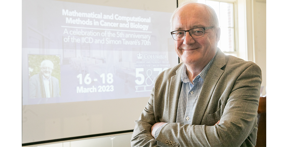 Simon Tavaré at the Mathematical and Computational Methods in Cancer and Biology, a symposium in March 2023 celebrating the Institute’s 5th anniversary and his 70th (Photo credit: Tim Lee) Simon Tavaré at the Mathematical and Computational Methods in Cancer and Biology, a symposium in March 2023 celebrating the Institute’s 5th anniversary and Simon Tavaré’s 70th (Photo credit: Tim Lee)